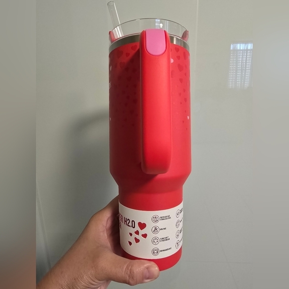 NWT Stanley 2025 Valentine's Day Limited Edition The Flowstate Quencher 40 oz - Picture 2 of 10